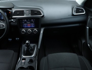 Renault Kadjar Crossover Facelifting 1.3 TCe 140 FAP 140KM 2019 Renault Kadjar 1.3 TCe, Salon Polska, Navi, Klima, zdjęcie 7