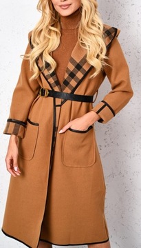 ПАЛЬТО НА ПОДКЛАДКЕ И ремнем светло-коричневого цвета