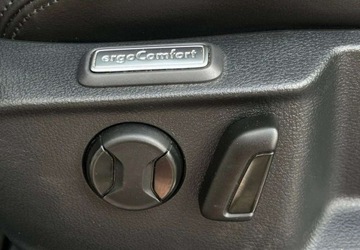 Volkswagen Passat B8 Variant 2.0 TDI SCR 240KM 2018 Volkswagen Passat R-LINE DSG Kamera 4x4 240KM Faktura Vat 23 2.0, zdjęcie 13