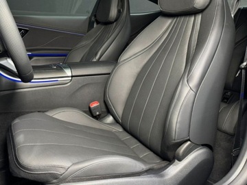 Mercedes CLE Coupe 2.0 300 258KM 2025 MERCEDES-BENZ CLE 300 4-Matic AMG Line 2.0 (258KM) 2025, zdjęcie 3