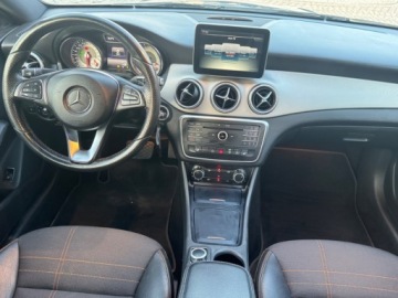 Mercedes CLA C117 Coupe 1.6 200 156KM 2015 Mercedes-Benz CLA 200 156KM 1-reka Sprawdz Gwarancja 1.6 Benzyna 156KM, zdjęcie 2