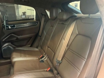 Porsche Cayenne III SUV GTS  4.0 V8 460KM 2022 Porsche Cayenne 4.0 Benzyna 460KM, zdjęcie 27