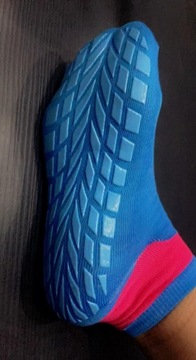 Противоскользящие носки из АБС-пластика - Батуты, Фитнес