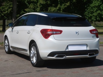 DS 5 Hatchback Facelifting 2015 2.0 BlueHDi 181KM 2016 Citroen DS5 2.0 BlueHDi, 178 KM, Automat, Skóra, zdjęcie 3