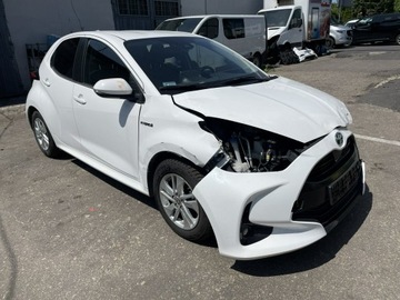 Toyota Yaris IV 2020 Toyota Yaris Hybrid 1.5 Active Salon PL 2021 FV 23, zdjęcie 4