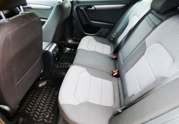 Volkswagen Passat B7 Variant 2.0 TDI CR DPF BlueMotion 140KM 2012 Volkswagen Passat 2.0 TDI Comfortline, Super Stan 2.0 Diesel 140KM, zdjęcie 15