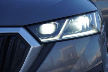 Skoda Octavia IV Liftback 1.0 TSI EVO 110KM 2022 Skoda Octavia DSG, e-Tec, Swiatla LED,Polski salon Bezwypadek,Kamera, Temp, zdjęcie 9