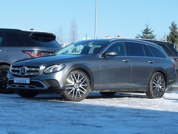 Mercedes Klasa E W213 Kombi 2.0 220d 194KM 2020 Mercedes E220d All Terrain 4m AirMatic 360° Pamięci HUD Webasto ACC Keyless, zdjęcie 25