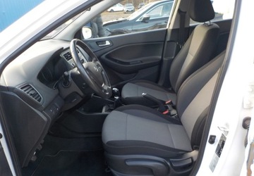 Hyundai i20 II Hatchback 5d Facelifting KAPPA 1.2 MPI 75KM 2019 Hyundai i20 Okazja 1.2 Benzyna 75KM, zdjęcie 18