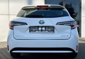 Toyota Corolla XII TS Kombi 1.8 Hybrid 122KM 2019 Toyota Corolla Hybryda Automat Navi Kamera Led Grzane fotele Tempomat, zdjęcie 11