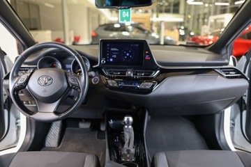 Toyota C-HR I Crossover Facelifting 2.0 Hybrid Dynamic Force 184KM 2022 Toyota C-HR 2.0 Hybrid Style 2.0 Hybryda 184KM, zdjęcie 5