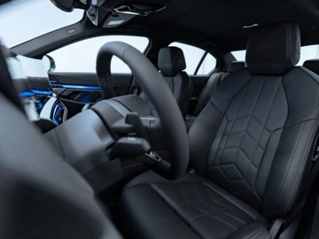 BMW Seria 5 G90-91 2025 BMW Seria 5 520i Sport Sedan 2.0 (208KM) 2025, zdjęcie 6