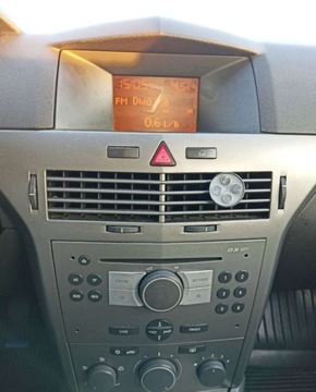 Opel Astra H Hatchback 5d 1.7 CDTI ECOTEC 80KM 2004 Opel Astra Opel Astra 1.7 Diesel 80KM, zdjęcie 9