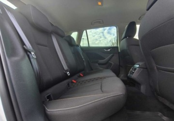 Skoda Kamiq Crossover 1.0 TSI 110KM 2023 Skoda Kamiq Ambition Pakiet Comfort, Tempomat, Kamera cofania, Asystenci,, zdjęcie 8