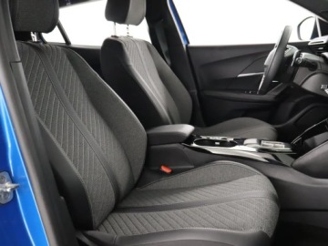 Peugeot 2008 II SUV 1.2 PureTech 130KM 2023 Peugeot 2008 1.2 PureTech, Salon Polska, zdjęcie 8