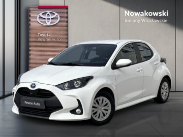 Toyota Yaris IV Hatchback 1.5 Hybrid Dynamic Force 116KM 2022 Toyota Yaris Hybrid 1.5 Comfort IV (2020-) Hybrid