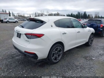 Maserati Levante 2023 Maserati Levante Modena, 2023r., 4x4, 3.0L 3.0 Benzyna 424KM, zdjęcie 2