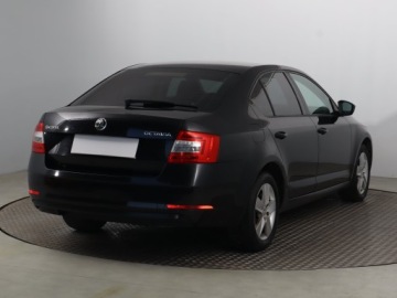 Skoda Octavia III Liftback Facelifting 1.6 TDI 115KM 2017 Skoda Octavia 1.6 TDI, Salon Polska, Klima, zdjęcie 4