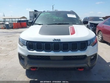 Jeep Compass II 2023 Jeep Compass 2023r, Trailhawk, 4x4, 2.0L 2.0 Benzyna 200KM, zdjęcie 2