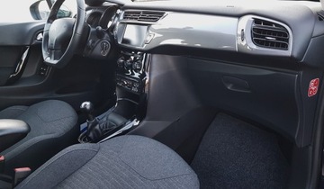 Citroen C3 II Hatchback facelifting 1.6 e-HDi 92KM 2015 CITROEN C3 II 1.6 HDi 92 KM z Niemiec Klima Navi, zdjęcie 19