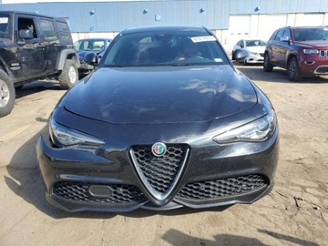 Alfa Romeo Giulia II Sedan Facelifting 2.0 Turbo 280KM 2023 Alfa Romeo Giulia Ti 2023 2.0l 2.0 Benzyna 280KM, zdjęcie 5