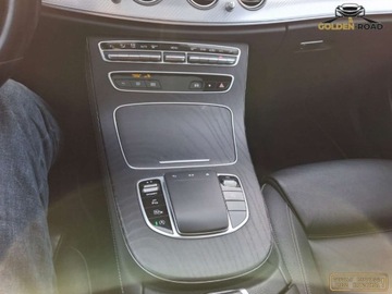 Mercedes Klasa E W213 Limuzyna Facelifting 2.0 E220d 194KM 2021 Mercedes-Benz Klasa E E220 d 194KM panorama navi digital lift alu skora gr, zdjęcie 16