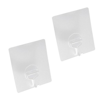 2 квадратных крючка из клейкой проволоки. Полотенце-пальто