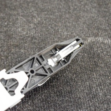 HYUNDAI I30 GD ZADNÍ PRAVÉ DVEŘE VNĚJŠÍ KLIKA 2015