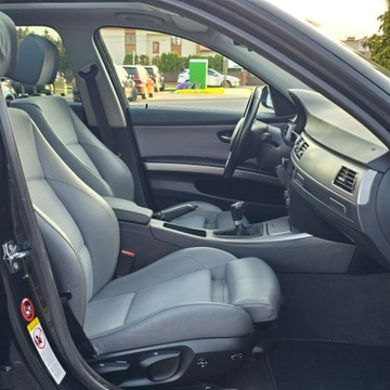 BMW Seria 3 E90-91-92-93 Touring E91 2.0 320i 150KM 2005 BMW 320 Seria 3 E90/E91/E92/E93 2.0 Benzyna, zdjęcie 31