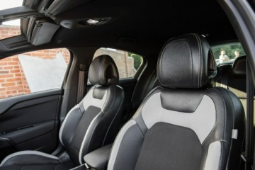 DS 4 I Hatchback Facelifting 2015 (Citroen) 1.6 e-HDi 115KM 2015 Citroen DS4 1.6e-HDI 115KM Manual ! Full Opcja !, zdjęcie 6
