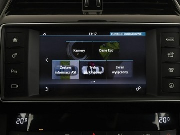 Jaguar F-Pace SUV 2.0 i4D 180KM 2016 Jaguar F-PACE 20d Automat AWD Portfolio Nawigacja, zdjęcie 25
