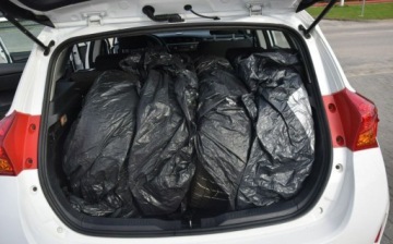 Toyota Auris II Hatchback 5d Facelifting 1.33 Dual VVT-i 99KM 2015 Toyota Auris 1.3B Klima 2015r Oryginal Lakier 2 Kpl Kol Sprowadzony Oplaco, zdjęcie 20