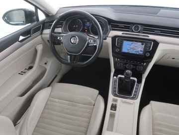 Volkswagen Passat B8 Variant 1.4 TSI BlueMotion Technology ACT 150KM 2016 VW Passat 1.4 TSI, Salon Polska, Serwis ASO, zdjęcie 6