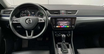Skoda Superb III Kombi Facelifting 2.0 TDI SCR 150KM 2019 Skoda Superb Skora Automat Navi Webasto Hak Parktronic FV23, zdjęcie 32