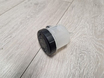 БАЧОК ТОРМОЗНОЙ ЖИДКОСТИ TRIUMPH SPEED TRIPLE BREMBO DAYTONA NEW