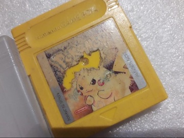 Желтая версия Pokemon — Nintendo GameBoy — цвет NGB NGBC