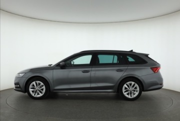 Skoda Octavia IV Kombi 2.0 TDI 150KM 2022 Skoda Octavia 2.0 TDI, Salon Polska, zdjęcie 2