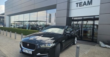 Jaguar XE Sedan 2.0 i4 180KM 2017 Jaguar XE 2.0 Diesel 180KM, zdjęcie 3