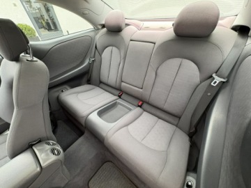 Mercedes CLK W209 Coupe C209 1.8 (200 Kompressor) 163KM 2004 Mercedes CLK 200 Avantgarde | Stan BDB |, zdjęcie 7