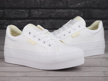 Buty, trampki damskie Lee Cooper White