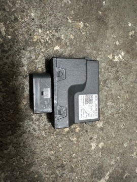 MODUŁ STEROWNIK POMPY PALIWA AUDI Q5 80A906093C