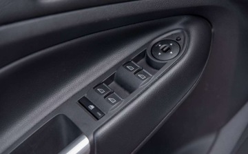 Ford Kuga II SUV Facelifting 2.0 TDCi 120KM 120KM 2019 Ford Kuga Ford Kuga 2.0 TDCi FWD ST-Line 2.0 Diesel 120KM, zdjęcie 15