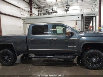  GMC Sierra 2019r., 2500HD SLT, od ubezpieczalni 6.6 Benzyna 470KM, zdjęcie 7