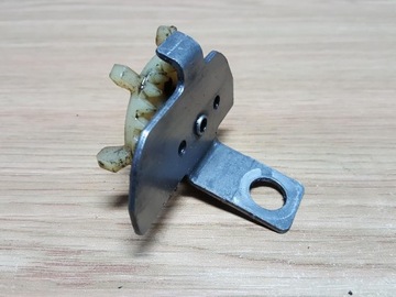 РЕГУЛЯТОР СКОРОСТИ BRIGGS STRATTON QUATTRO 40