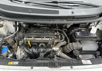 Kia Venga Mikrovan 1.4 DOHC CVVT 90KM 2015 Kia Venga 1.4 90KM Navi Climatronic Kamera KEY Bezwypadkowy Dla wymagajacy, zdjęcie 9