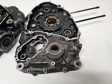 Suzuki DR 600 картерный блок двигателя