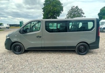 Opel Vivaro B Kombi Extra Long H1 2,9t 1.6 BiTurbo 125KM 2016 Opel Vivaro Opel Vivaro 1.6 Diesel 125KM, zdjęcie 7
