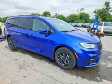 Chrysler Pacifica II 2021 Chrysler Pacifica Hybrid Limited 2021 3.6 Hybryda Plug-in 260KM, zdjęcie 4