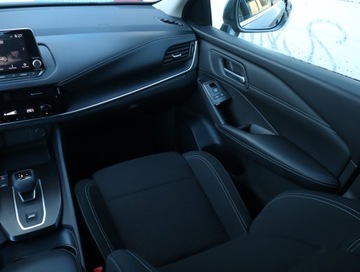 Nissan Qashqai III Crossover 1.3 DIG-T MHEV 158KM 2022 Nissan Qashqai 1.3 DIG-T MHEV, Salon Polska, zdjęcie 7