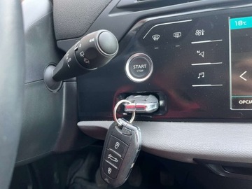 Citroen C4 Spacetourer Grand 1.2 PureTech 131KM 2021 Citroen C4 SpaceTourer 1.2 benzyna 130KM kamera 7 miejsc zarej w PL m, zdjęcie 17